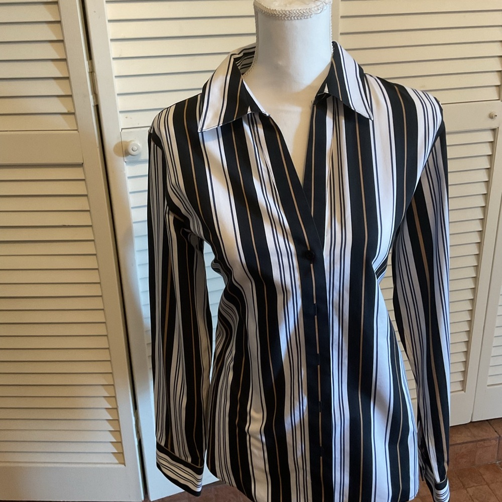 Gold Labels Investment Striped Black and White Women's Top - Picture 2 of 4
